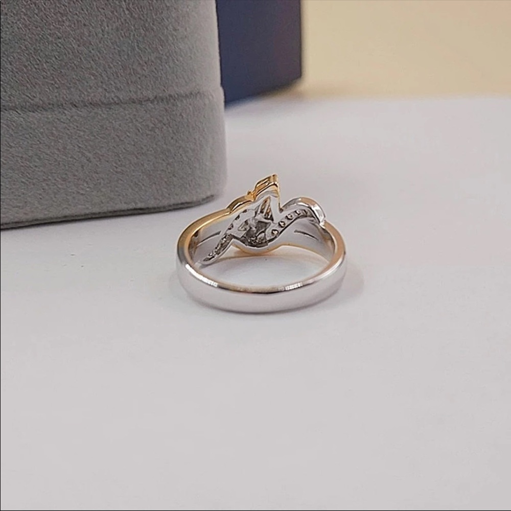 New 2 Tone Exquisite zircon Praying Hands Ring - Picture 6 of 6